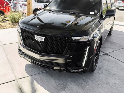 Used 2021 Cadillac Escalade ESV Sport Platinum w/ LPO, ONYX Package AWD/4WD image 6