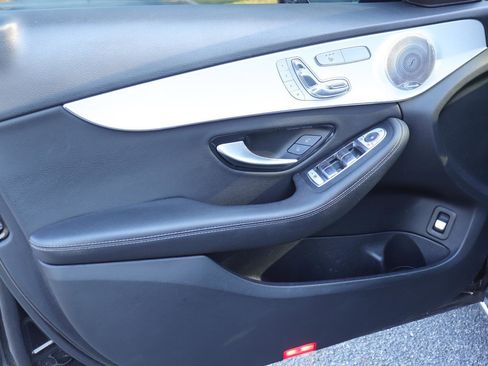 Used 2021 Mercedes-Benz C 300 Sedan image 10