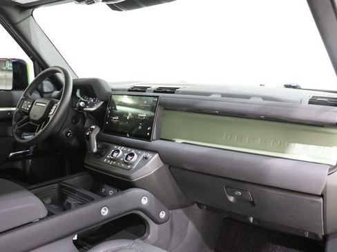 Used 2023 Land Rover Defender 110 75th Limited Edition AWD/4WD image 13