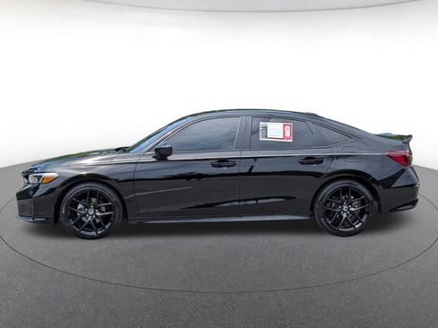 Used 2025 Honda Civic Sport image 3