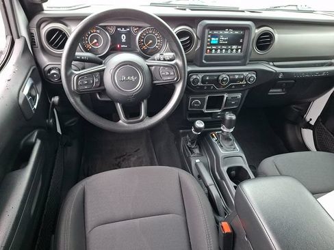 Used 2022 Jeep Wrangler Unlimited Sport AWD/4WD image 11