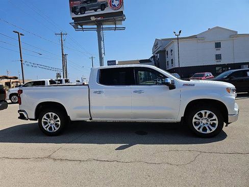 Used 2024 Chevrolet Silverado 1500 LTZ image 5