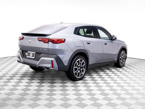 Certified 2025 BMW X2 xDrive28i w/ Premium Package AWD/4WD image 5