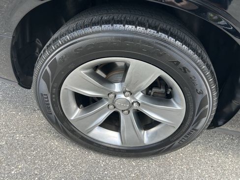 Used 2016 Dodge Challenger SXT RWD image 14