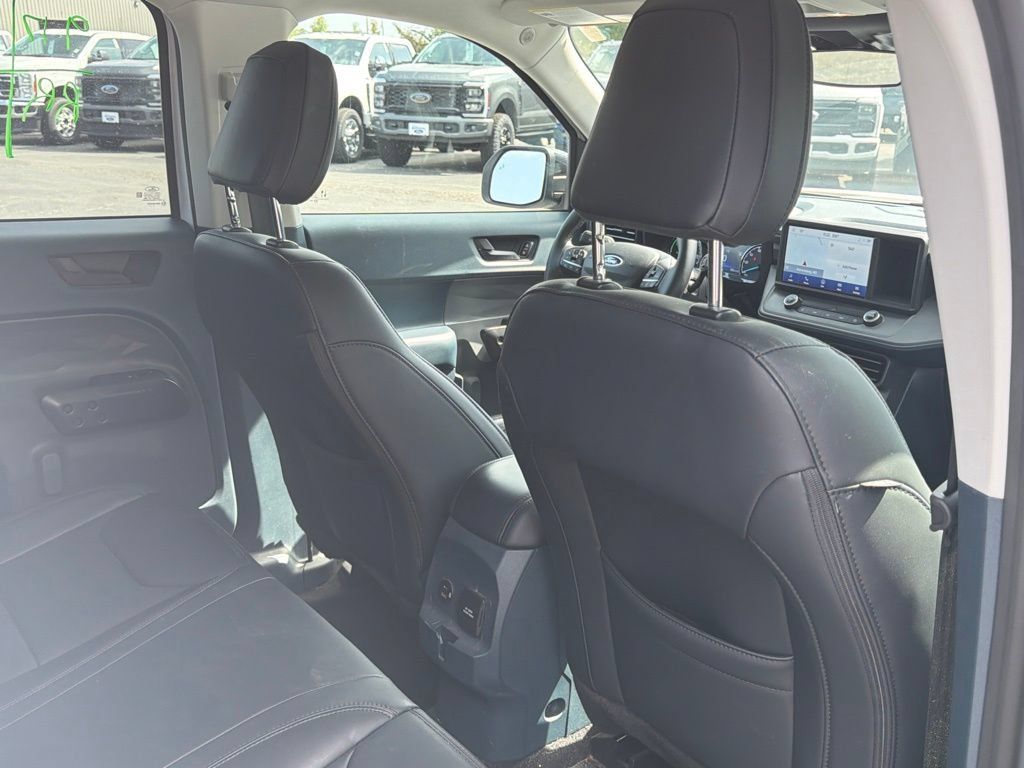 Used 2024 Ford Maverick Lariat w/ Black Appearance Package FWD image 21