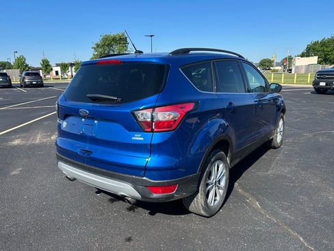 Used 2018 Ford Escape SE FWD image 9