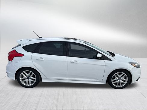 Used 2014 Ford Focus ST w/ Equipment Group 202A image 6