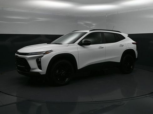 New 2026 Chevrolet Trax ACTIV w/ Driver Confidence Package image 3