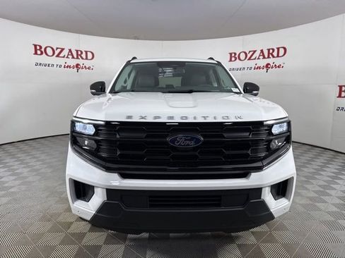 New 2025 Ford Expedition Active image 2