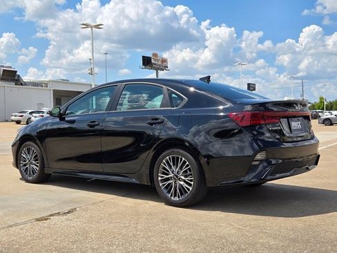 Used 2024 Kia Forte GT-Line FWD image 7