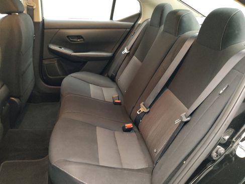 Used 2025 Nissan Sentra SV image 18