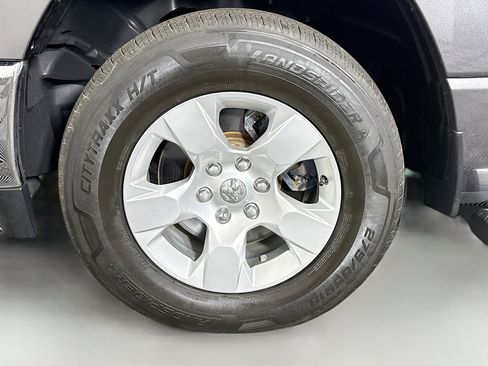 Used 2019 RAM 1500 Big Horn image 38