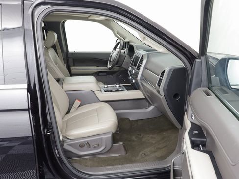 Used 2020 Ford Expedition Max XLT w/ Equipment Group 202A image 22