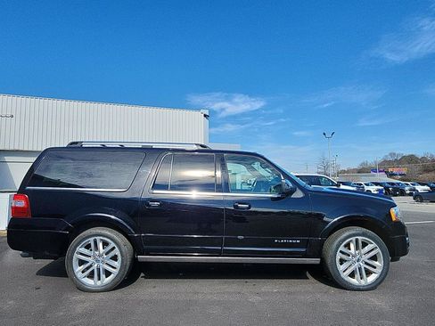 Used 2017 Ford Expedition EL Platinum image 6