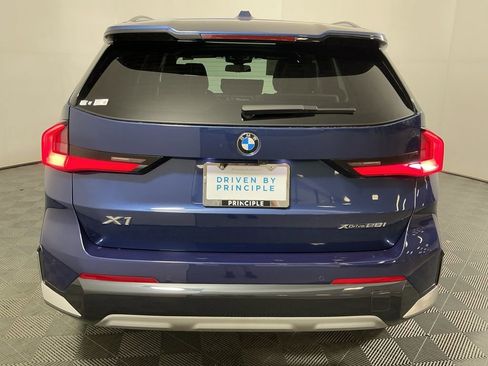 Certified 2025 BMW X1 xDrive28i w/ Technology Package image 9