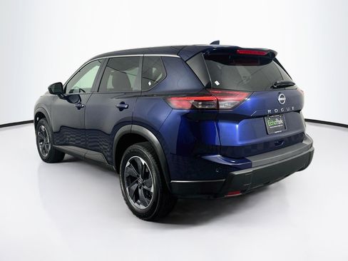 Used 2025 Nissan Rogue SV FWD image 5