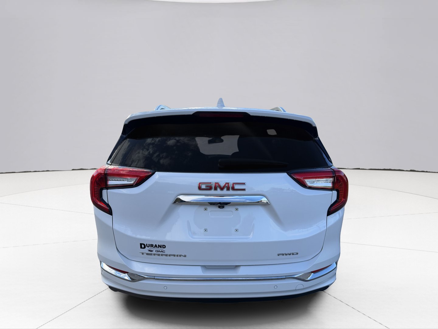 Used 2024 GMC Terrain Denali w/ LPO, Floor Liner Package AWD/4WD image 4