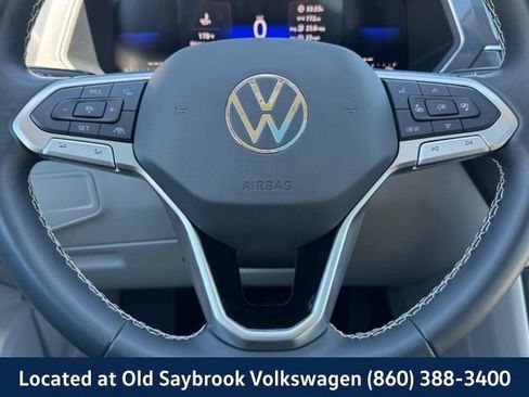 Used 2023 Volkswagen Tiguan SE w/ Panoramic Sunroof Package AWD/4WD image 42