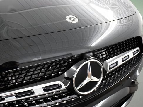 Used 2025 Mercedes-Benz GLA 250 image 6