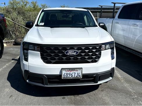 Used 2025 Ford Maverick XLT w/ Equipment Group 302A AWD/4WD image 2
