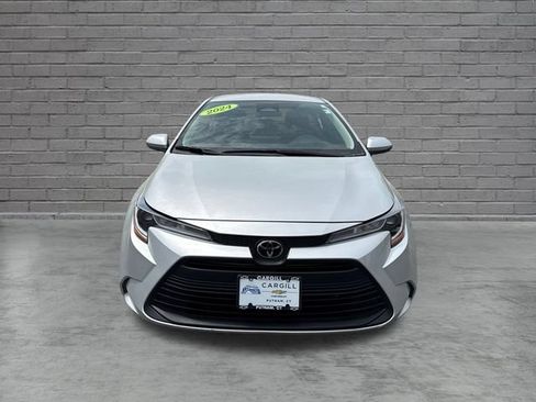 Used 2024 Toyota Corolla LE FWD image 2