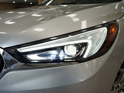 Used 2020 Buick Enclave Essence image 23