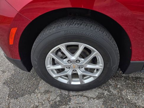 Used 2022 Chevrolet Equinox LT AWD/4WD image 10