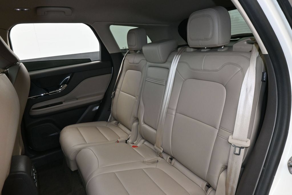 Used 2023 Lincoln Corsair FWD image 30