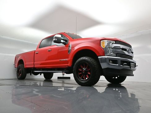 Used 2017 Ford F350 Lariat w/ Lariat Ultimate Package image 47