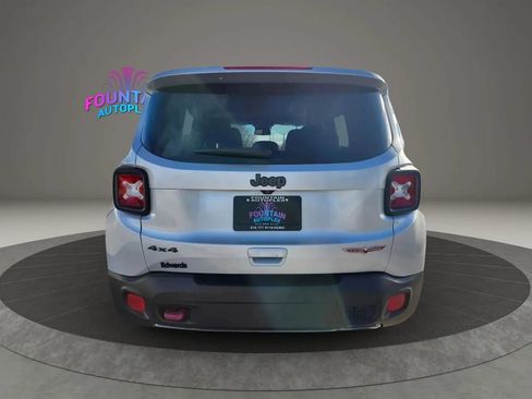 Used 2018 Jeep Renegade Trailhawk w/ Cold Weather Group II AWD/4WD image 4