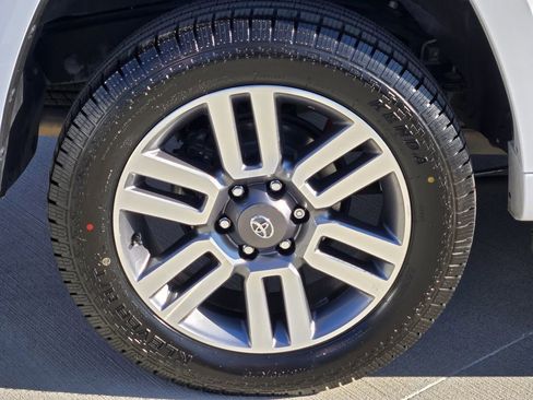 Used 2022 Toyota 4Runner TRD Sport image 10