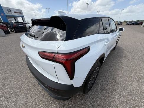 New 2025 Chevrolet Blazer EV LT image 12