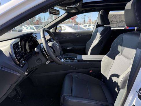 New 2025 Lexus RX 450h Luxury image 12