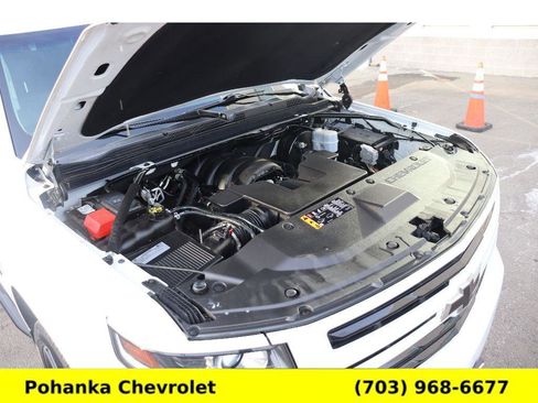 Used 2020 Chevrolet Suburban Premier image 28