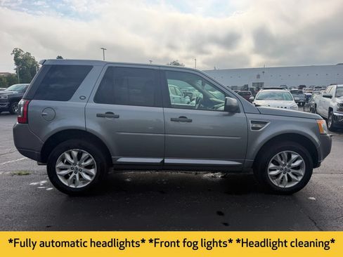 Used 2011 Land Rover LR2 HSE AWD/4WD image 5