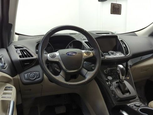 Used 2015 Ford Escape Titanium w/ Equipment Group 301A FWD image 22