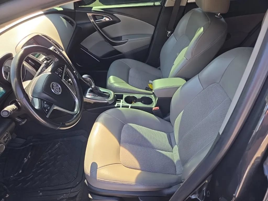 Used 2015 Buick Verano FWD image 10