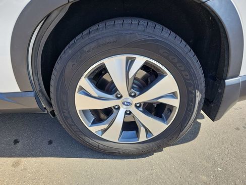 Used 2019 Subaru Ascent Premium image 29