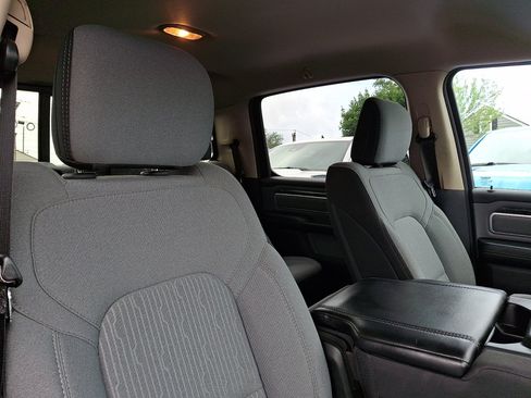 Used 2019 RAM 1500 Big Horn AWD/4WD image 10