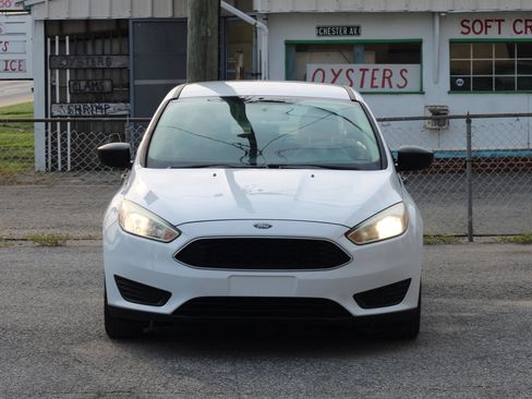 Used 2017 Ford Focus S FWD image 2