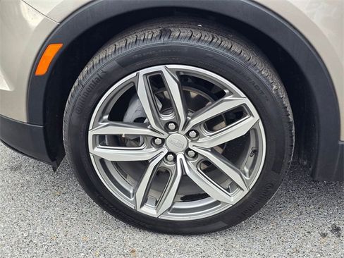 Used 2023 Cadillac XT4 Sport image 9