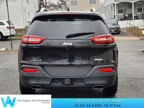 Used 2017 Jeep Cherokee Latitude w/ Safety/Convenience Group image 5