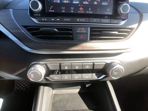 New 2025 Nissan Altima 2.5 SV image 21