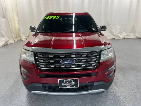 Used 2016 Ford Explorer XLT AWD/4WD image 2