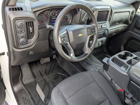 Used 2022 Chevrolet Silverado 1500 Custom w/ Safety Confidence Package image 11
