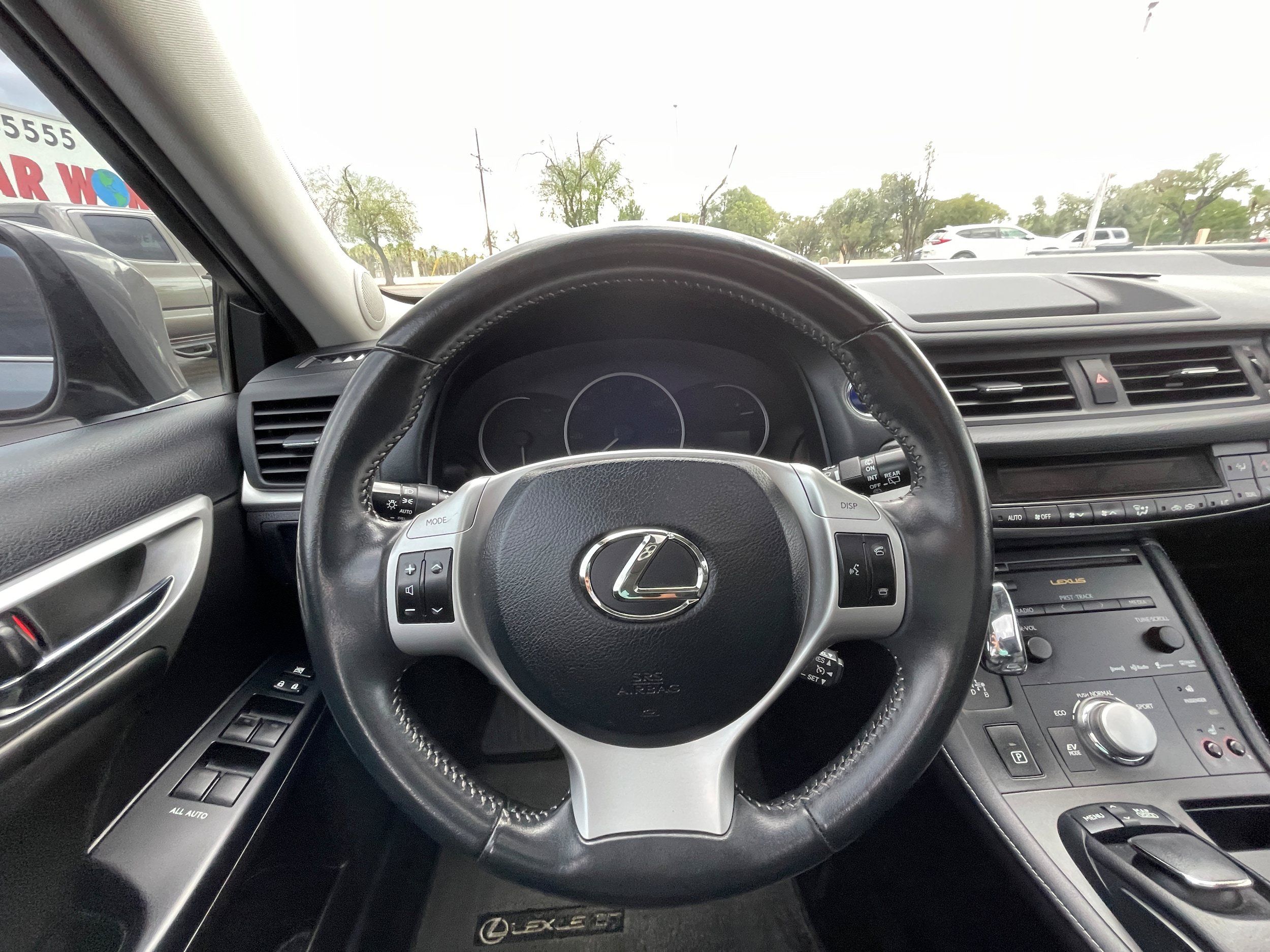 Used 2013 Lexus CT 200h w/ Premium Pkg w/Navigation FWD image 16