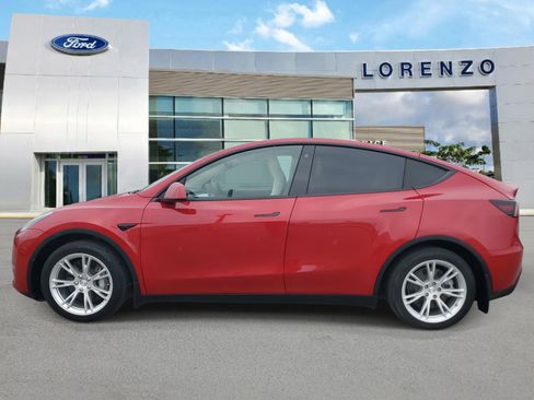 Used 2021 Tesla Model Y Long Range image 8