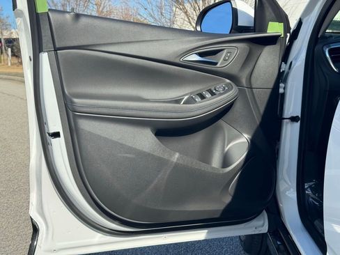 New 2026 Buick Encore GX Sport Touring image 17