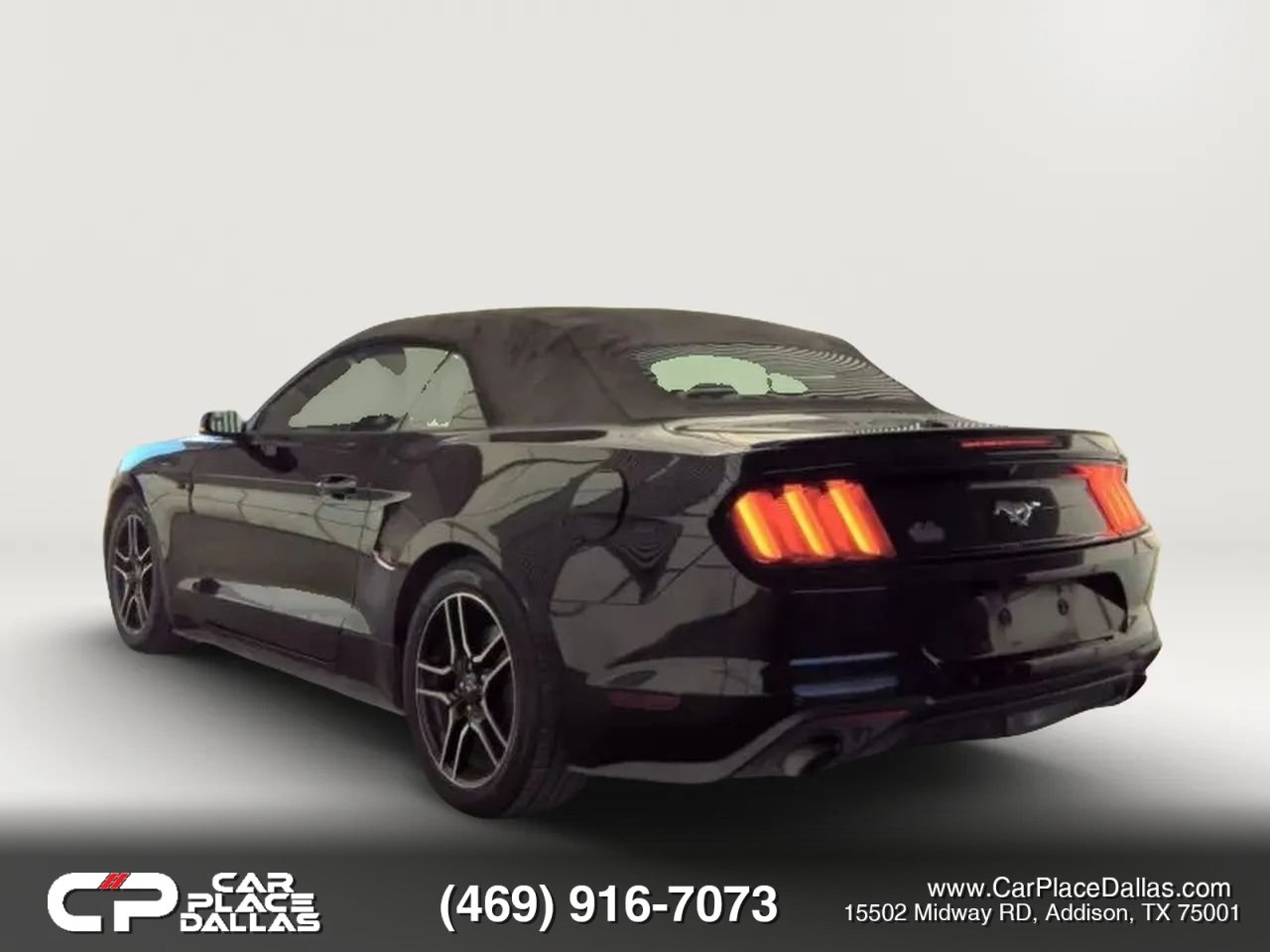 Used 2018 Ford Mustang Premium w/ Equipment Group 201A RWD image 4