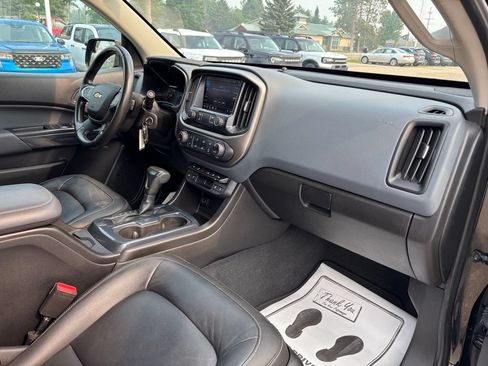 Used 2019 Chevrolet Colorado Z71 AWD/4WD image 21